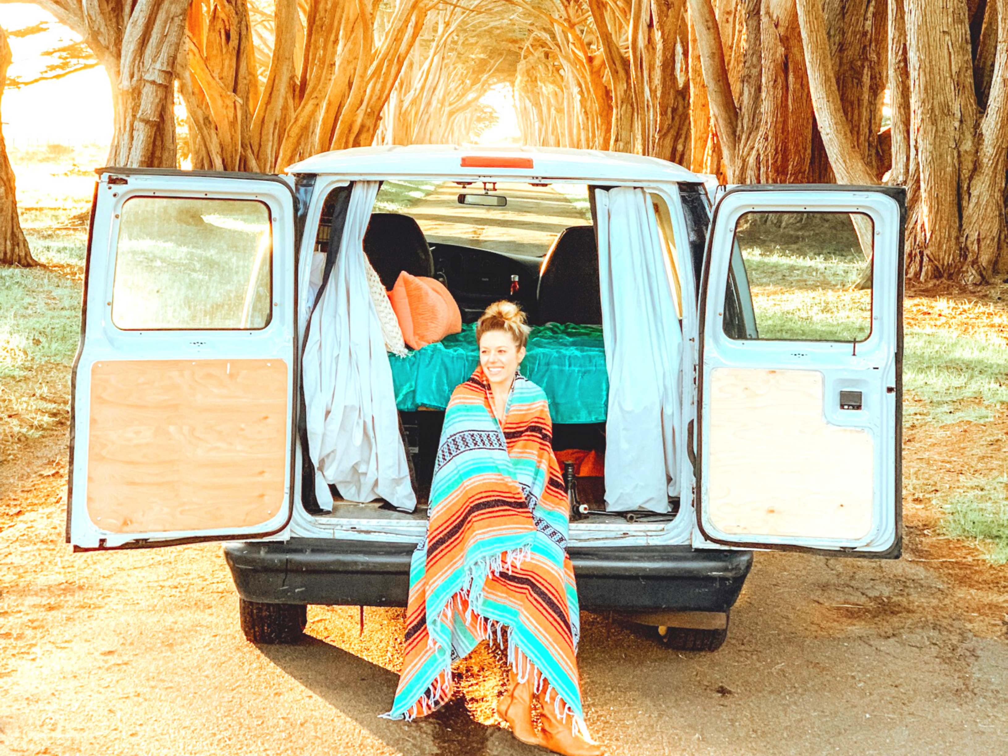 TIPS FOR CAR CAMPING: COMPLETE GUIDE TO SLEEPING IN YOUR CAR - Chelsey