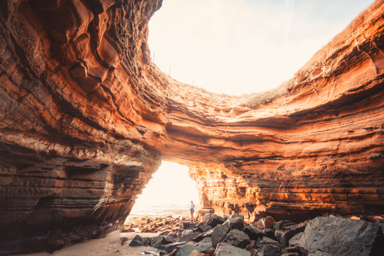 A COMPLETE GUIDE TO THE SUNSET CLIFFS CAVES IN SAN DIEGO