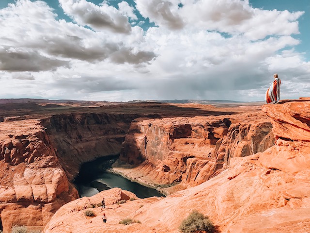 Another thing to add to your Sedona travel guide is Horseshoe bend pictured here