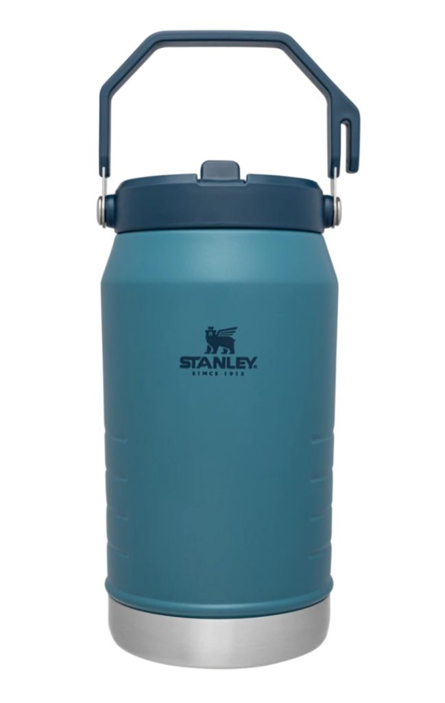 Stanley Waterbottle is a great way to be a more water conscious traveler