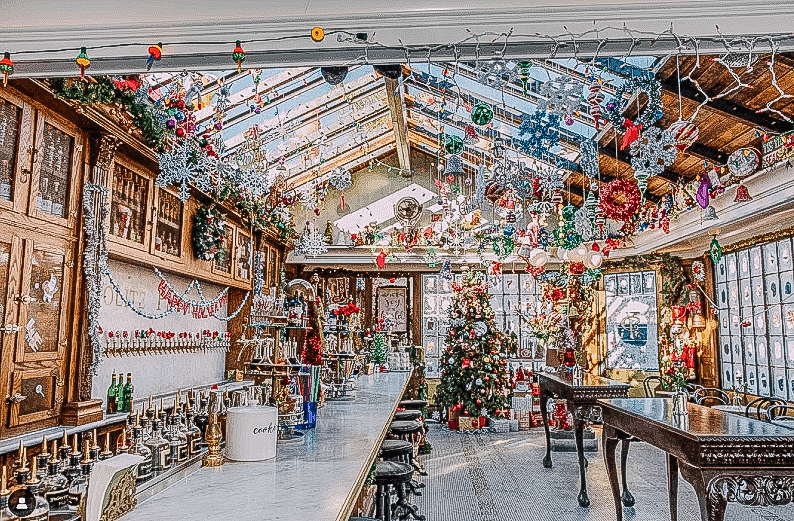 Inside of San DIego bar polite provisions at Christmas time