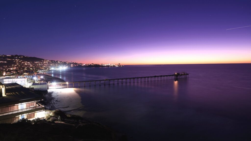 Scripps La Jolla Pier at nighttime in San Diego