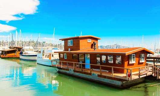 houseboat camping san diego-min